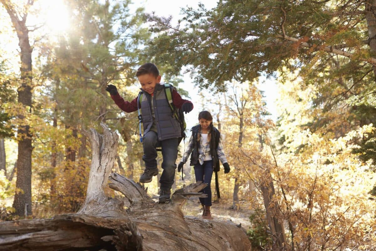 habiller enfants randonnée habits tenue vêtements accessoires chaussures