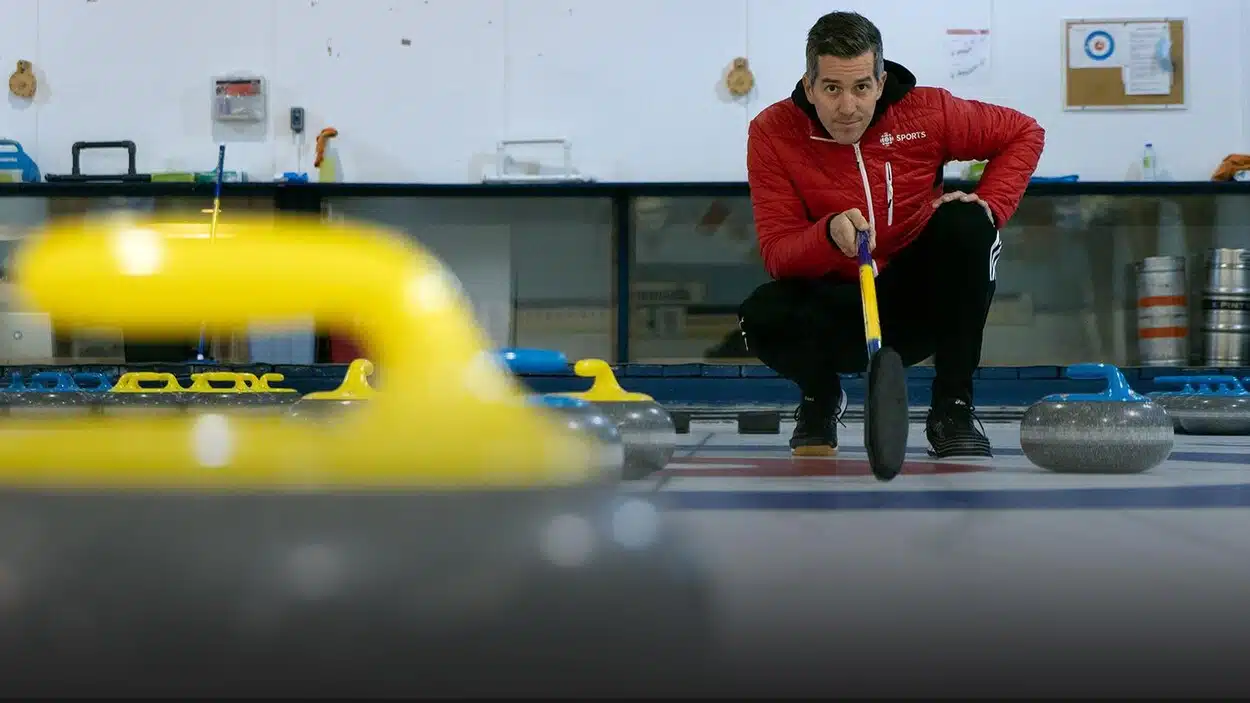 Maîtriser le marteau au curling stratégies et techniques avancées