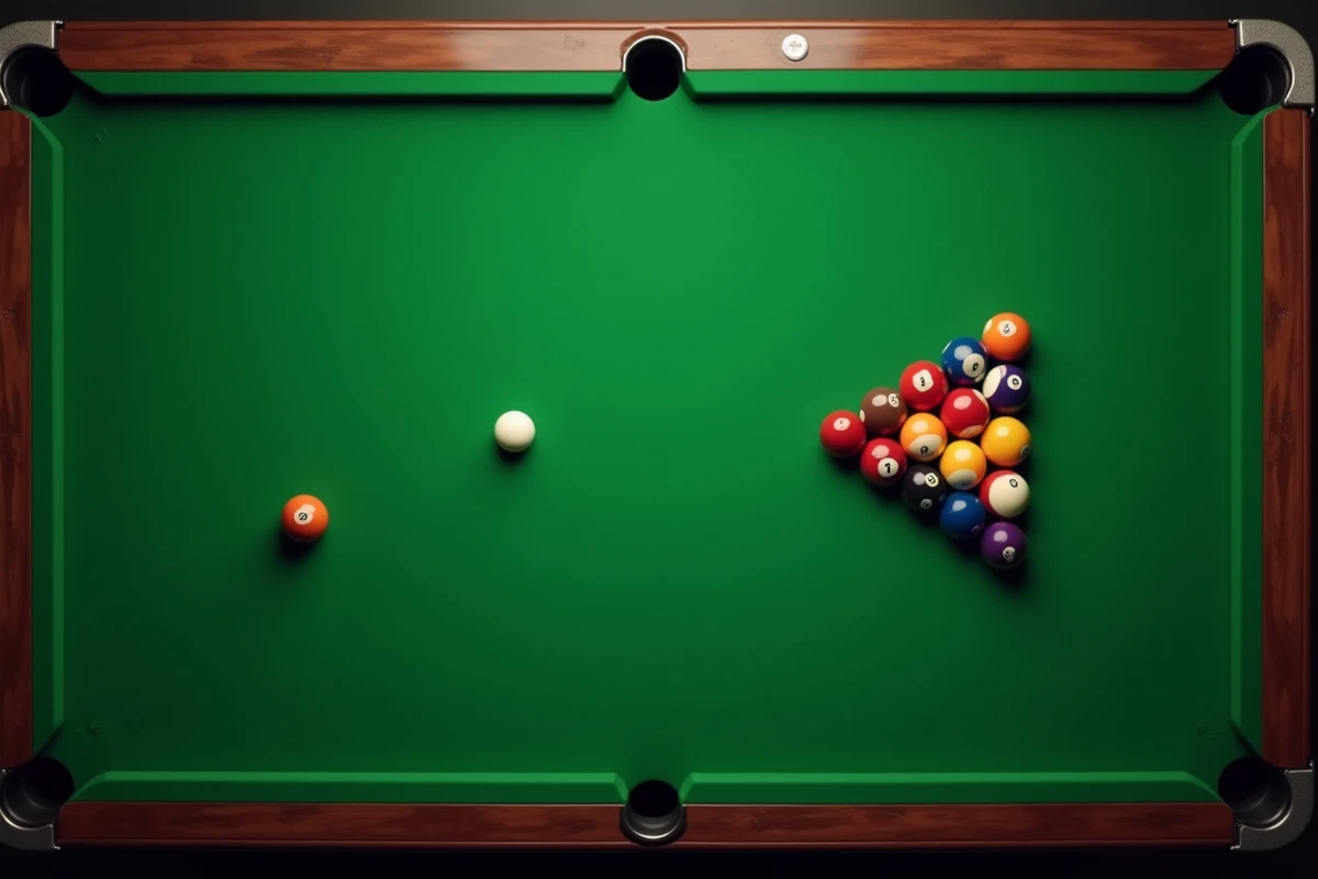 Vue aérienne d'un billard américain avec les boules disposées en triangle selon les règles officielles